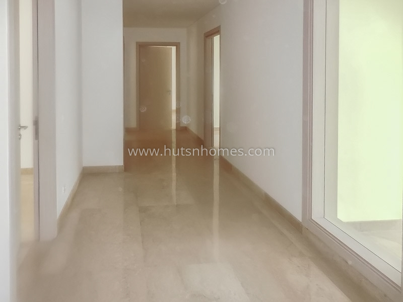 4 BHK Duplex For Rent in Chanakyapuri