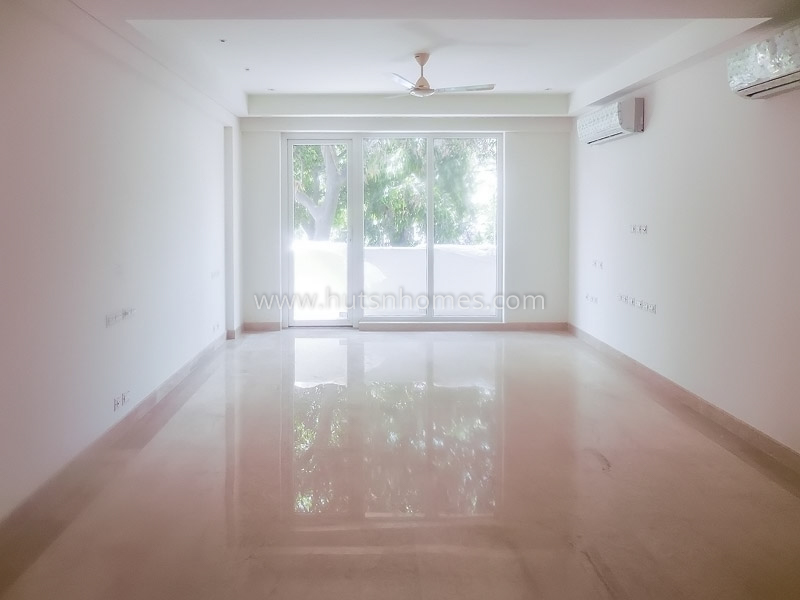 4 BHK Duplex For Rent in Chanakyapuri