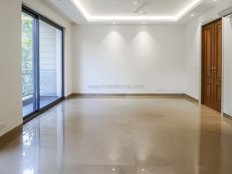 4 BHK Duplex For Rent in West End Colony