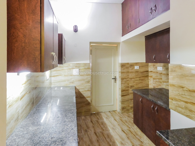5 BHK House For Rent in Defence Colony