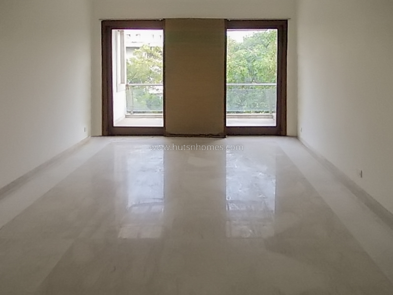 2 BHK Flat For Rent in Defence Colony