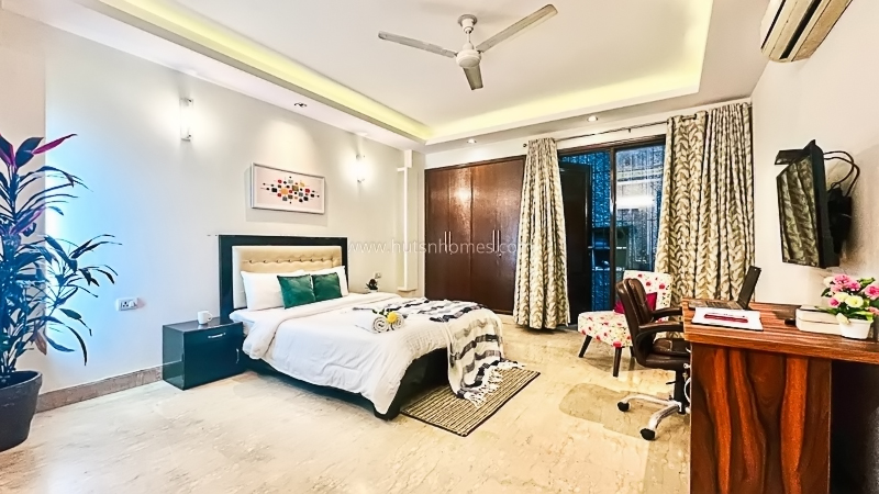 3 BHK Flat For Rent in Panchsheel Enclave