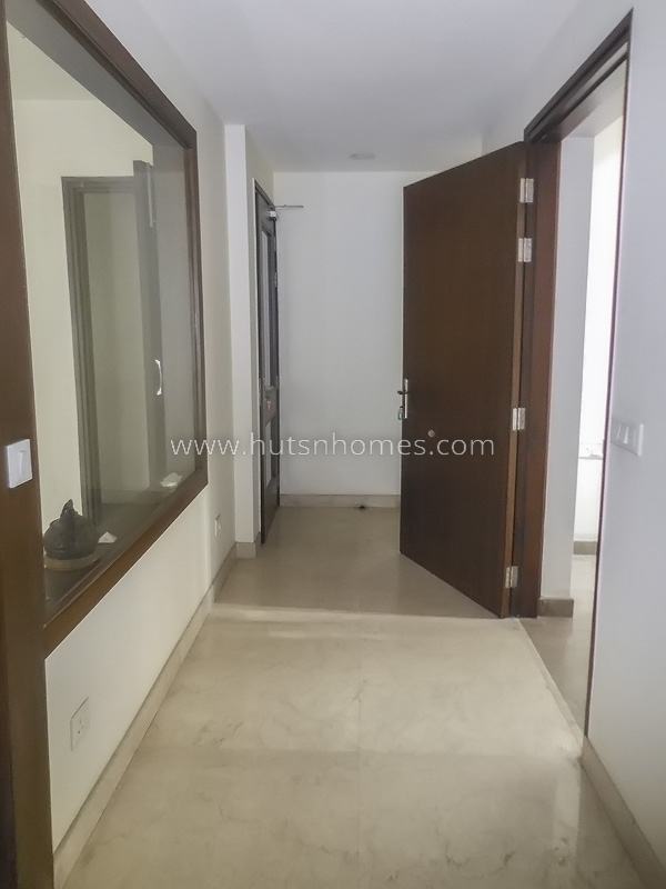 3 BHK Builder Floor For Rent in Defence Colony