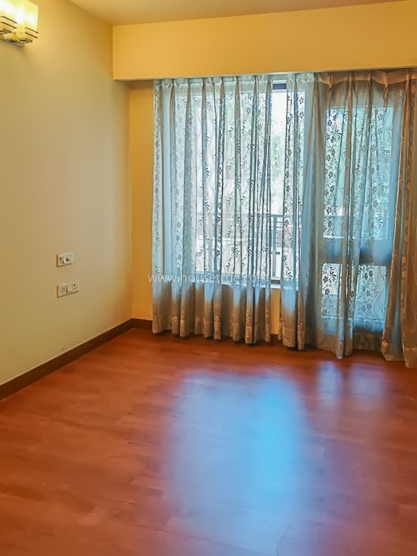 3 BHK Builder Floor For Rent in Defence Colony