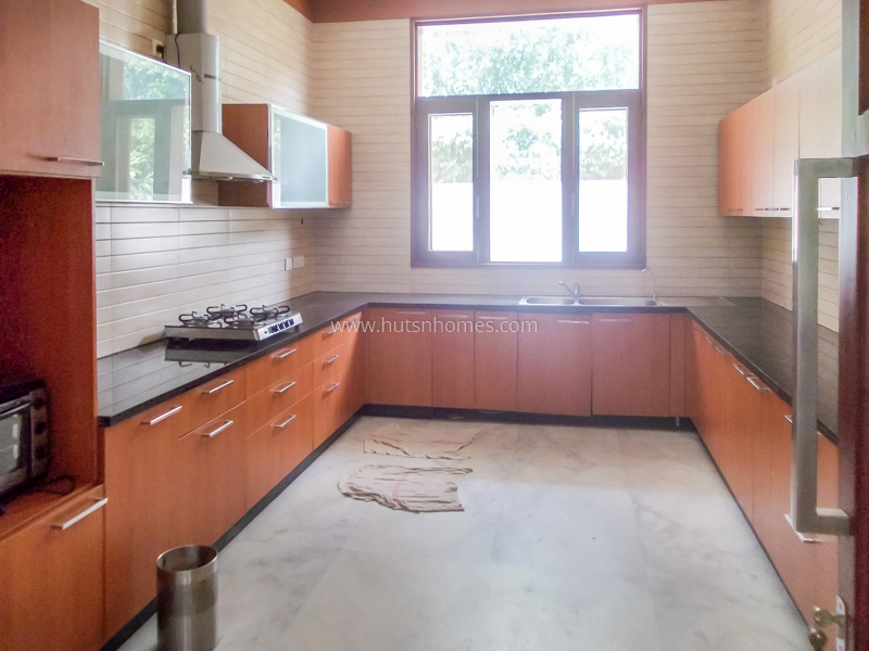 8 BHK Farm House For Rent in Radhey Mohan Drive