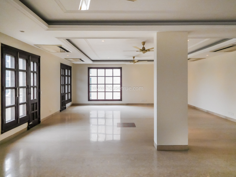 3 BHK Duplex For Rent in Maharani Bagh