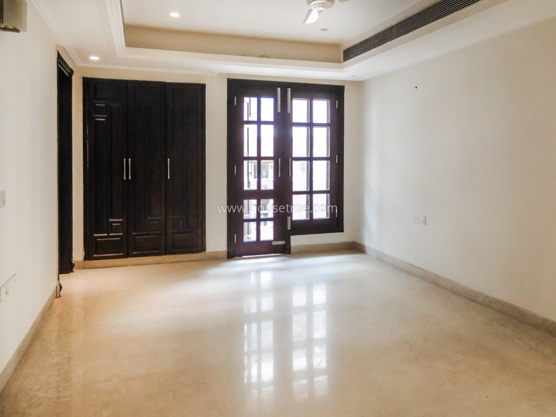 3 BHK Duplex For Rent in Maharani Bagh