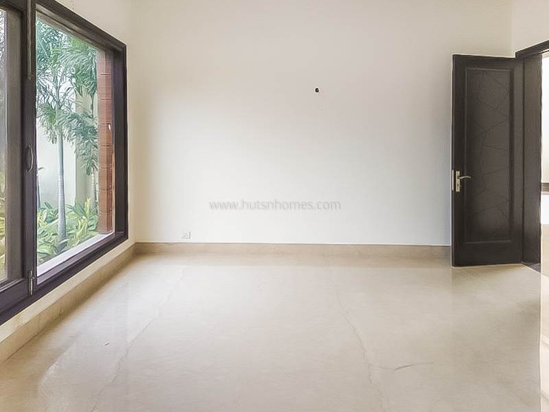 5 BHK Farm House For Rent in Radhey Mohan Drive