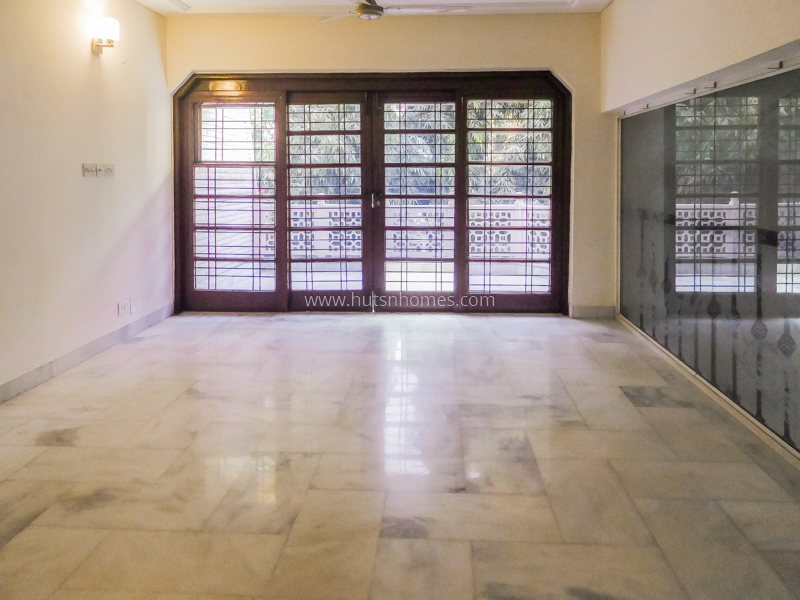 8 BHK House For Rent in Green Park Extension