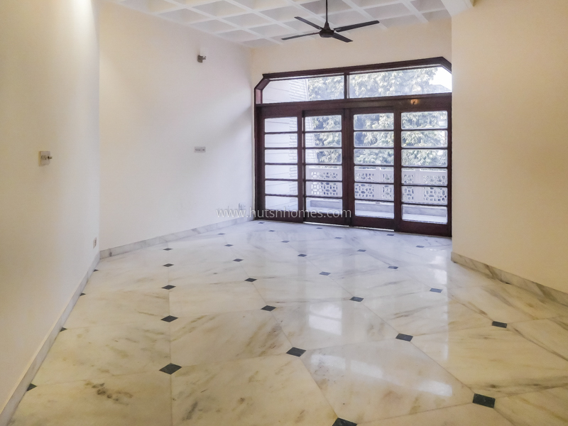 8 BHK House For Rent in Green Park Extension
