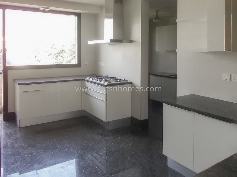 3 BHK Flat For Rent in Panchsheel Park