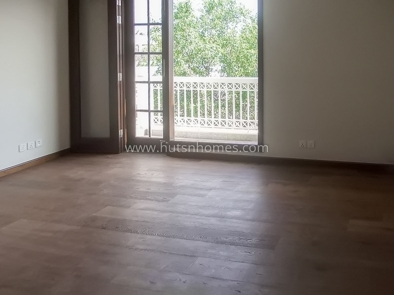 3 BHK Flat For Rent in Panchsheel Park