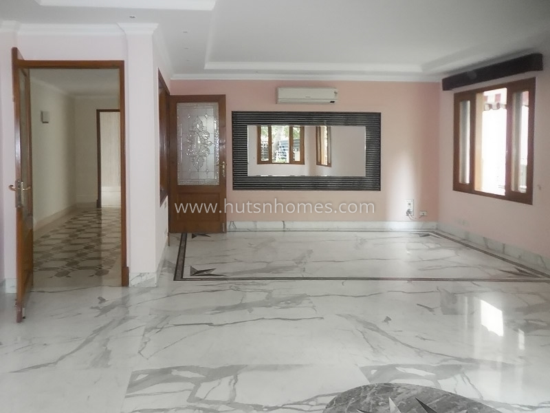 4 BHK Flat For Rent in Panchsheel Park