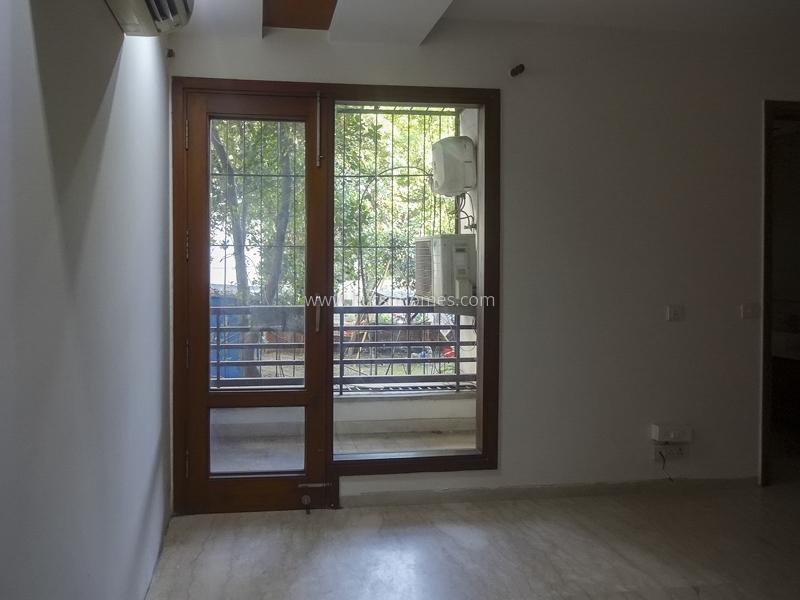 3 BHK Builder Floor For Sale in Greater Kailash Part 3