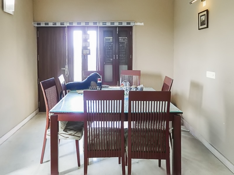 4 BHK Flat For Sale in New Friends Colony