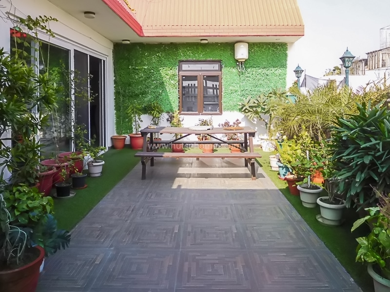 4 BHK Flat For Sale in New Friends Colony