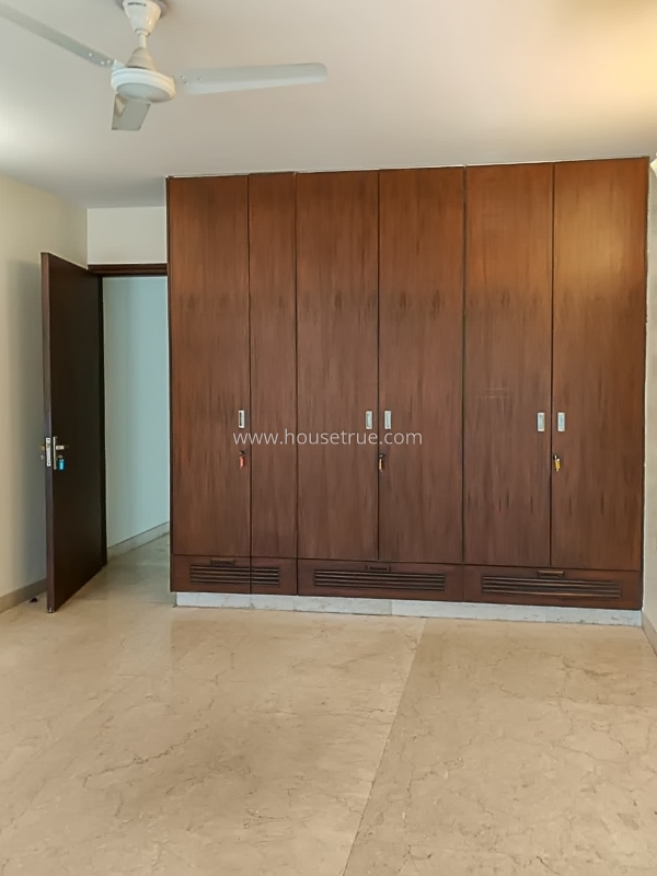 3 BHK Builder Floor For Sale in Defence Colony