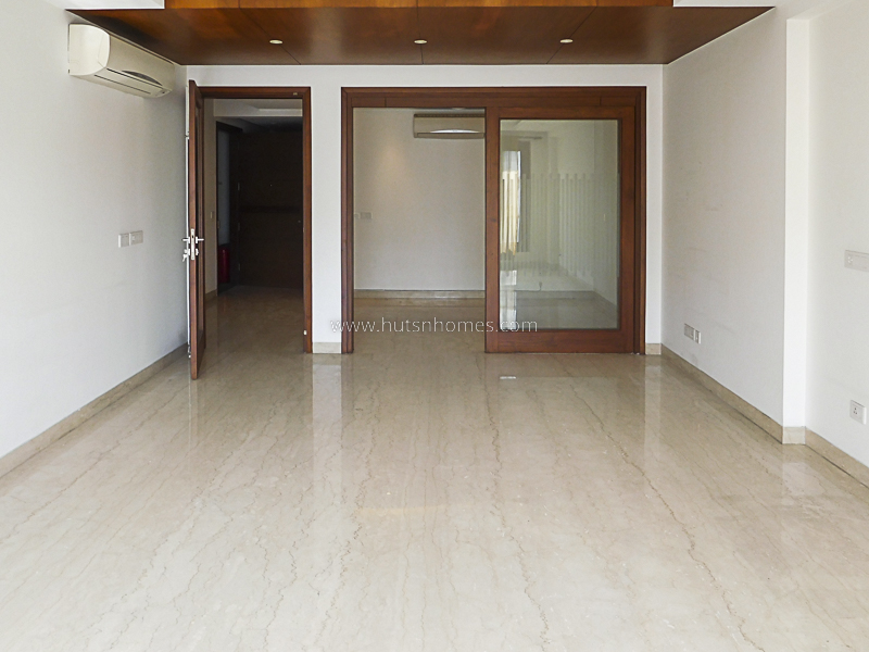 4 BHK Flat For Sale in Greater Kailash Part 1
