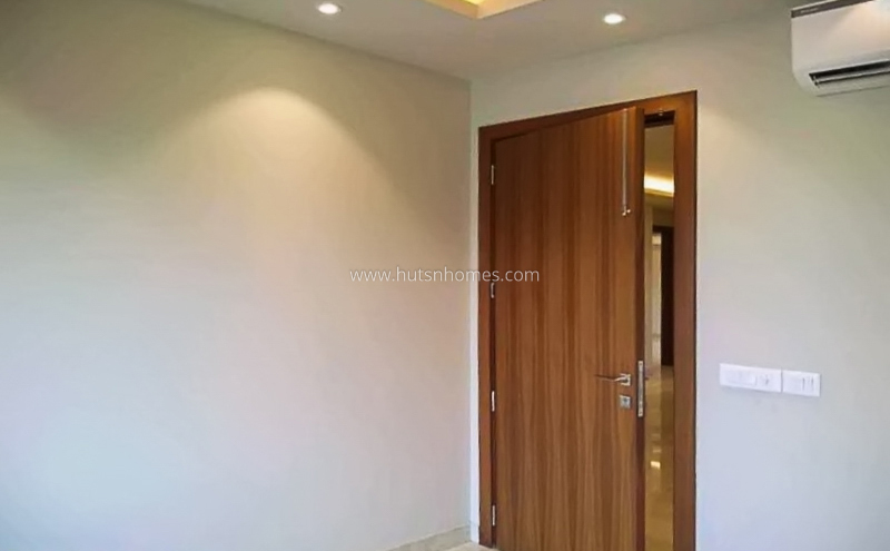 3 BHK Flat For Sale in Hauz Khas