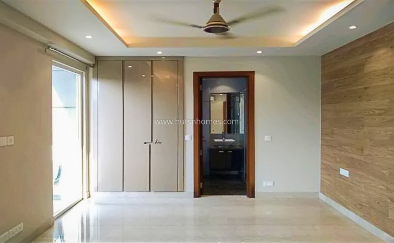 3 BHK Flat For Sale in Hauz Khas