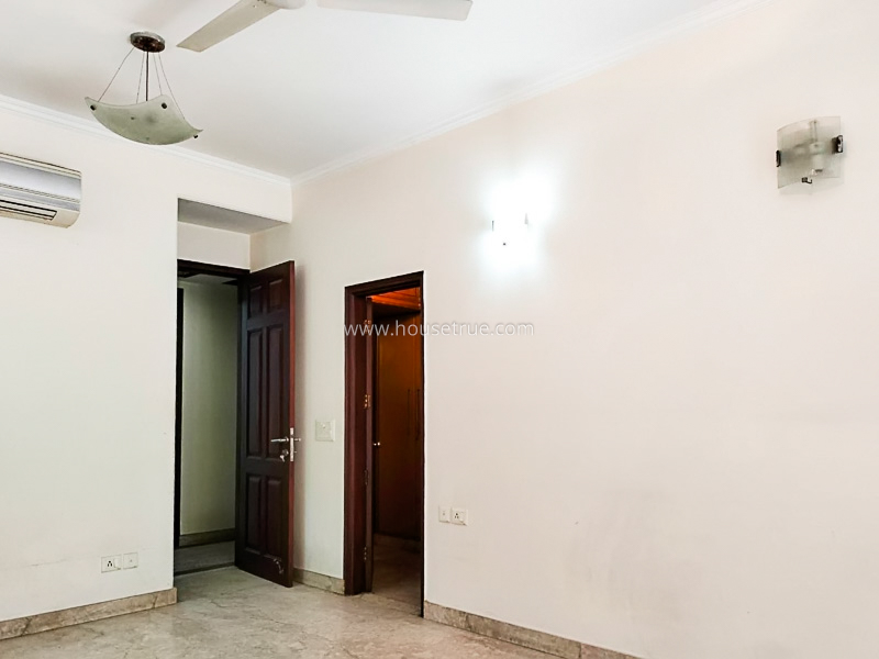 3 BHK Builder Floor For Rent in Pamposh Enclave