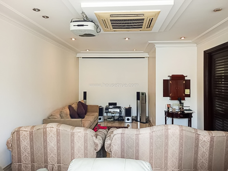 10 BHK House For Rent in Anand Lok