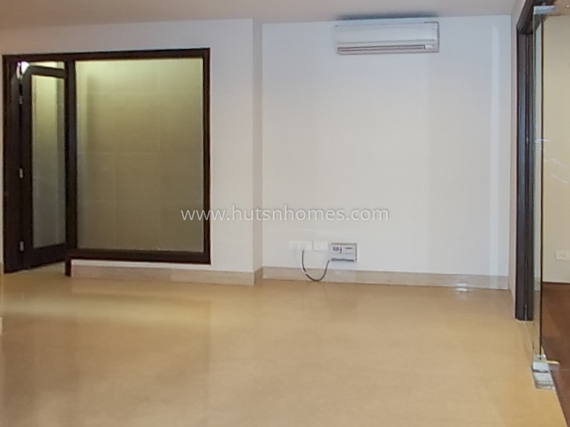 4 BHK Flat For Sale in Anand Niketan