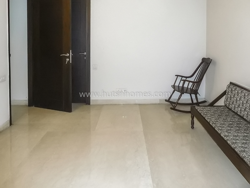 4 BHK Flat For Sale in Greater Kailash Part 2