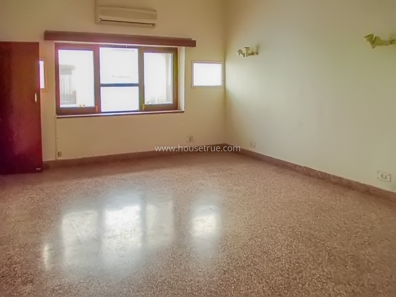 5 BHK Duplex For Rent in Golf Links
