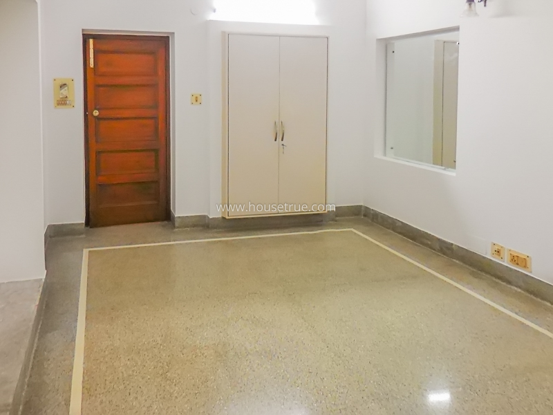 3 BHK Flat For Rent in Sundar Nagar