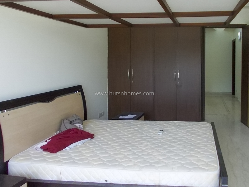 3 BHK Flat For Rent in Golf Links