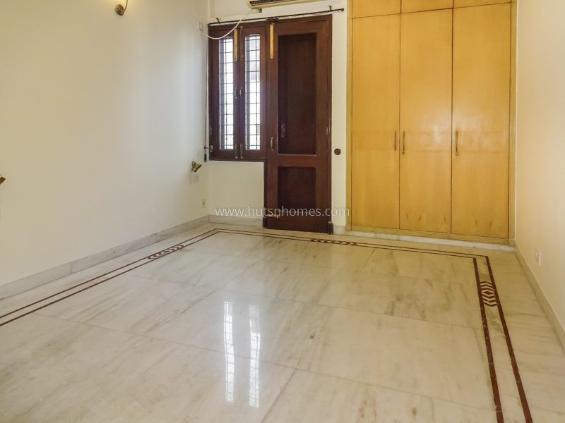 3 BHK Flat For Rent in Jor Bagh