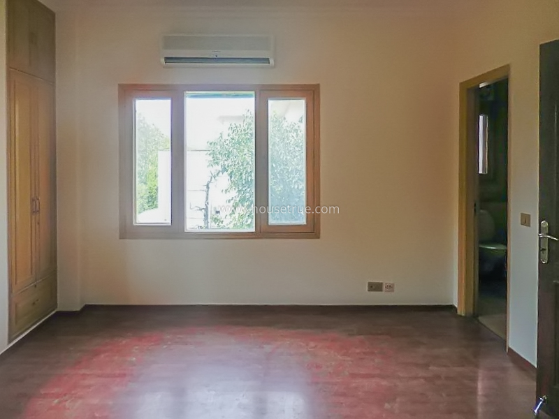 4 BHK Flat For Rent in Sundar Nagar