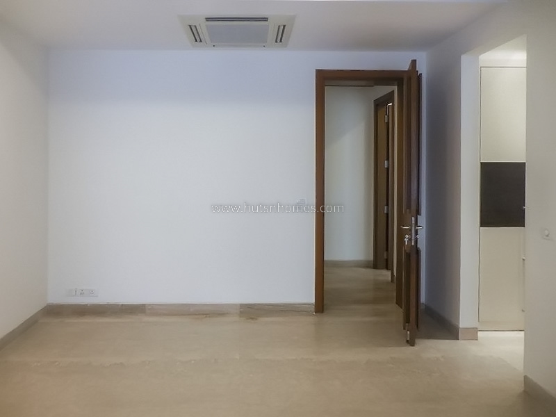 5 BHK Flat For Rent in Vasant Vihar