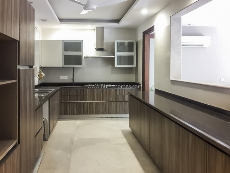 3 BHK Flat For Rent in Vasant Vihar