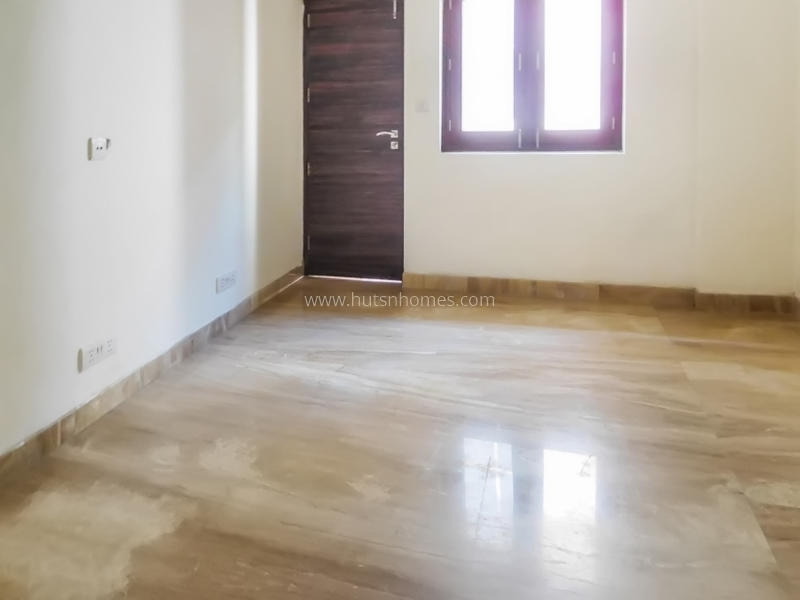 16 BHK Entire-Building For Rent in New Friends Colony