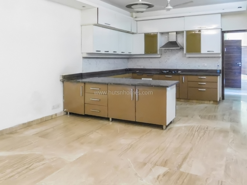 16 BHK Entire-Building For Rent in New Friends Colony