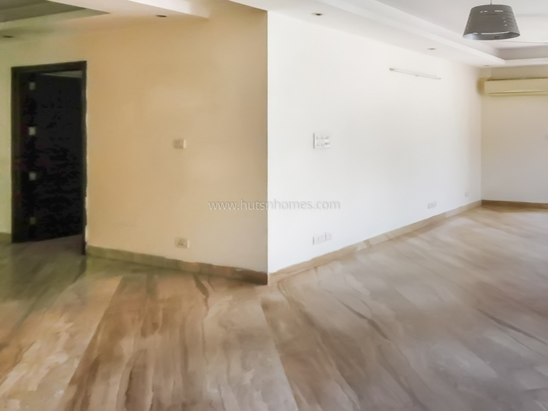 16 BHK Entire-Building For Rent in New Friends Colony