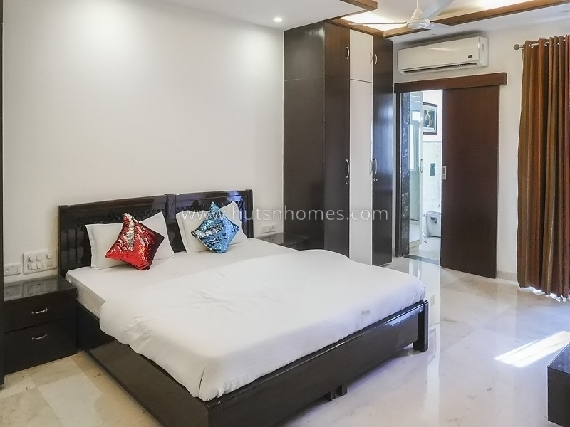 3 BHK Flat For Rent in New Friends Colony