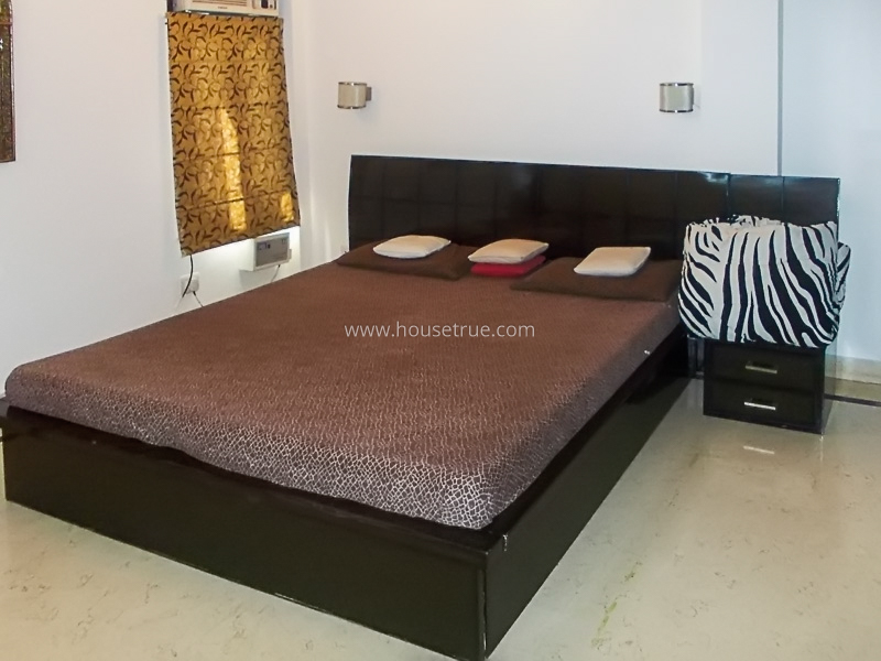 1 BHK Flat For Rent in Nizamuddin East